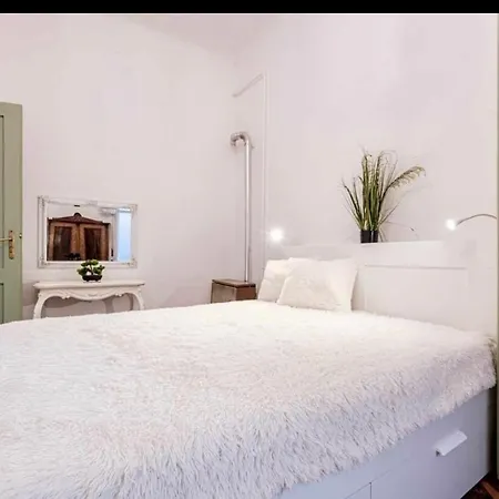 Astoria Vintage Apartment *